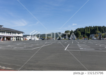 歴史公園えさし藤原の郷の駐車場 岩手県奥州市 歴史公園えさし藤原の郷の駐車場 岩手県奥州市 132125796