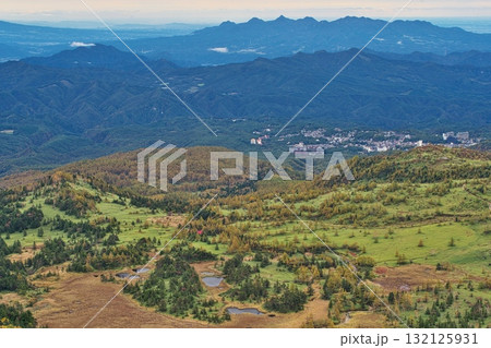 日本国道最高地点の碑がある駐車場からの秋の絶景 132125931
