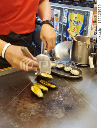 広島風お好み焼き　広島 132125959