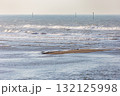 台湾 波 振る 132125998