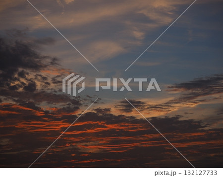 幻想的な夕景 132127733