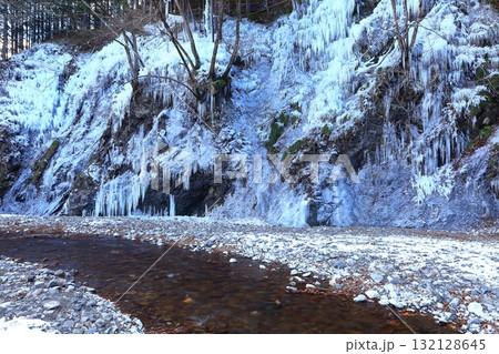 【埼玉県】三十槌の氷柱 【埼玉県】三十槌の氷柱 132128645