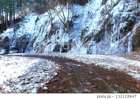【埼玉県】三十槌の氷柱 【埼玉県】三十槌の氷柱 132128647