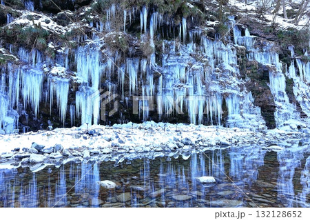 【埼玉県】三十槌の氷柱 132128652