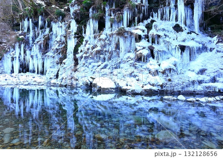【埼玉県】三十槌の氷柱 132128656