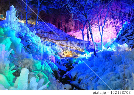【埼玉県】あしがくぼの氷柱イルミネーション 132128708