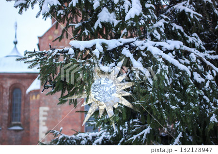 Decorated Christmas tree in Old Riga, Latvia. 132128947