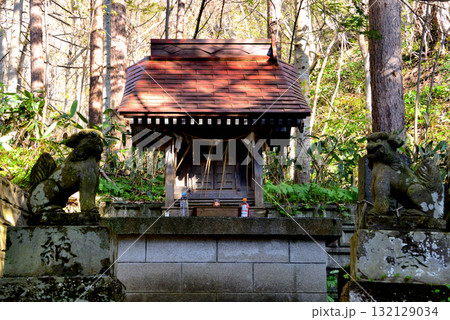 札幌市南区 定山渓神社の境内社 札幌市南区 定山渓神社の境内社 132129034