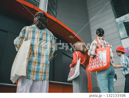 supporting my fave supporting my fave 132133506