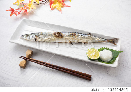 サンマの塩焼き サンマの塩焼き 132134845