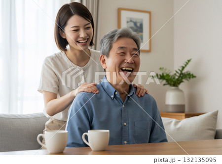 父の日に感謝を伝える親子の時間 132135095