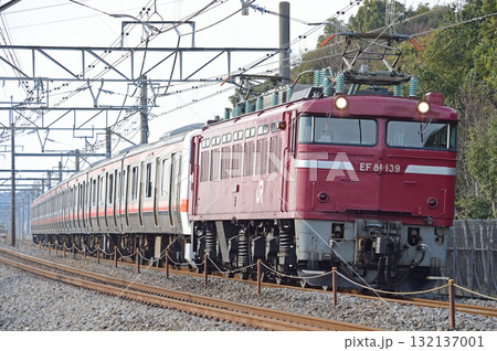 高崎線　本庄－岡部　JR東日本　EF81-139（長岡）＋209系500番台　M72編成（幕張） 132137001