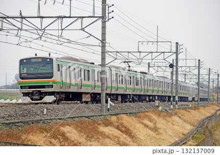 高崎線　岡部－本庄　JR東日本　E231系1000番台　K-33編成（国府津） 132137009