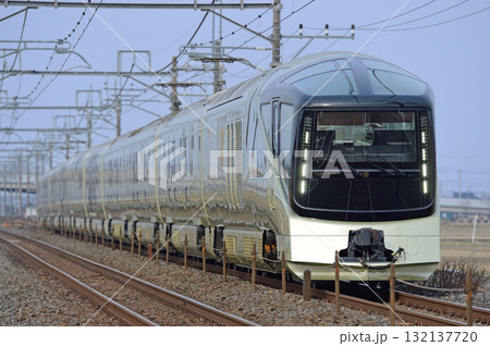 東北本線　栗橋ー東鷲宮　JR東日本　E001系（尾久）　四季島 132137720