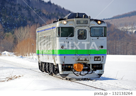 石北本線　生野　JR北海道　キハ40-833（旭川） 132138264
