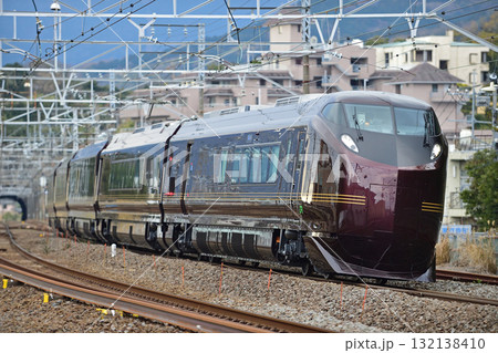 東海道本線　真鶴　JR東日本　E655系（尾久）　なごみ　和 132138410