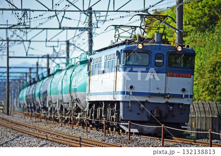 高崎線　岡部－本庄　JR貨物　EF65-2084（新鶴見） 132138813