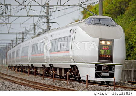 高崎線 岡部-本庄 JR東日本 651系1000番台 OM201編成(大宮) 草津 高崎線 岡部-本庄 JR東日本 651系1000番台 OM201編成(大宮) 草津 132138817