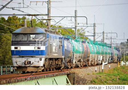 高崎線　岡部－本庄　JR貨物　EF210-142（新鶴見） 132138828