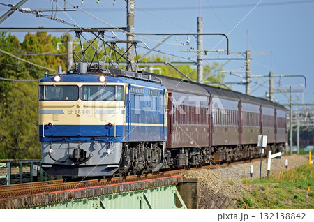 高崎線　岡部－本庄　JR東日本　EF65-501＋旧客（高崎） 132138842