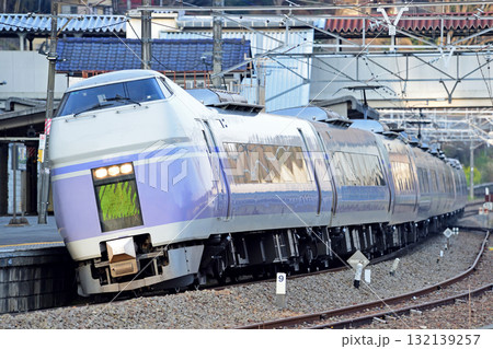 中央本線 上野原 JR東日本 E351系 S2編成(松本) スーパーあずさ 中央本線 上野原 JR東日本 E351系 S2編成(松本) スーパーあずさ 132139257