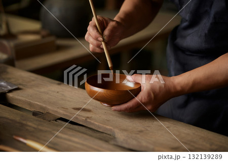 漆器職人 132139289