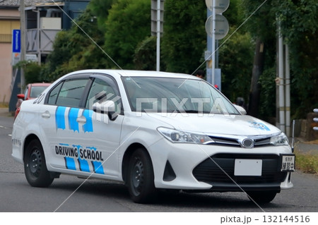 路上の教習車両 路上の教習車両 132144516