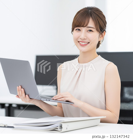 ビジネスウーマン 132147342