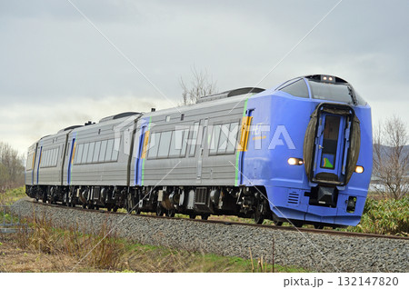 宗谷本線　北比布－蘭留　JR北海道　キハ261系0番台　SE-201編成（苗穂）　サロベツ 132147820
