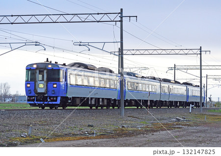 函館本線 岩見沢-峰延 JR北海道 キハ183系 キハ183-1554(苗穂) オホーツク 函館本線 岩見沢-峰延 JR北海道 キハ183系 キハ183-1554(苗穂) オホーツク 132147825