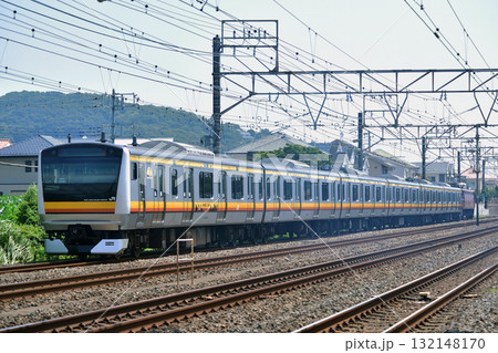 東海道本線 二宮-大磯 JR東日本 EF81-134(長岡)+E233系8000番台 N35編成 東海道本線 二宮-大磯 JR東日本 EF81-134(長岡)+E233系8000番台 N35編成 132148170