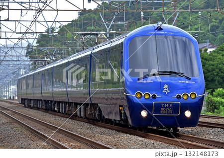 東海道本線　二宮－大磯　伊豆急　2100系　R-5編成　ロイヤルエクスプレス 132148173