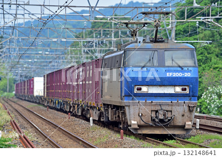 東海道本線　二宮－国府津　JR貨物　EF200-20（吹田） 132148641