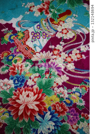 アンティークの着物生地 132148694