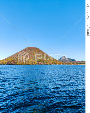 榛名山・榛名湖・榛名富士(秋) 榛名山・榛名湖・榛名富士(秋) 132148812