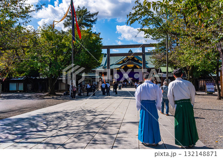 靖国神社　拝殿前で秋季例大祭 132148871