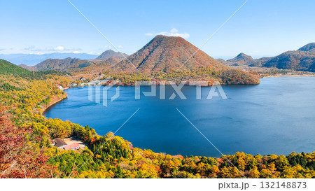 榛名山（秋）：掃部ヶ岳・硯岩からの眺め 132148873