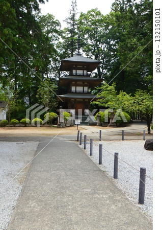 三重塔(恵林寺/山梨県甲州市塩山小屋敷) 三重塔(恵林寺/山梨県甲州市塩山小屋敷) 132150101