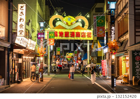 《東京都》巣鴨地蔵通商店街・夜景 132152420
