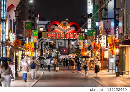 《東京都》巣鴨地蔵通商店街・夜景 132152450