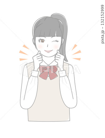 ガッツポーズをする女の子 132152999