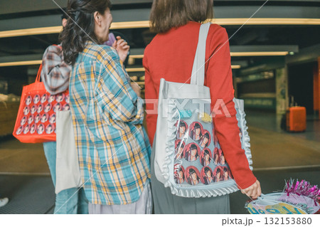 supporting my fave 132153880