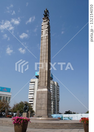 カザフスタン独立記念碑　アルマトイ 132154050