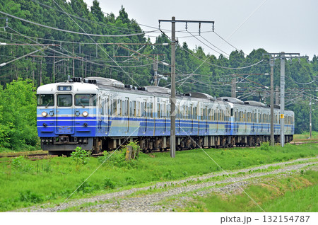 信越本線　帯織－見附　JR東日本　115系　N-18編成（新潟） 132154787