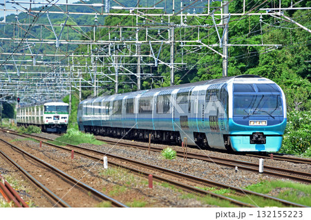 東海道本線 二宮-国府津 JR東日本 185系 251系 RE-3編成(大宮) スーパービュー踊り子 東海道本線 二宮-国府津 JR東日本 185系 251系 RE-3編成(大宮) スーパービュー踊り子 132155223