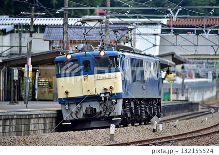 中央本線　上野原　JR東日本　EF64-1052（高崎） 132155524