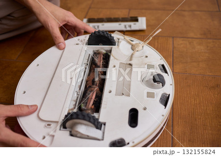 Properly Removing and Maintaining the Brush of a Cleaning Robot for Optimal Performance Properly Removing and Maintaining the Brush of a Cleaning Robot for Optimal Performance 132155824