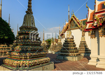 【タイ バンコク】巨大涅槃仏『ワット・ポー』 132157686