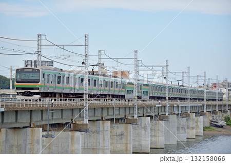 東海道本線　茅ヶ崎－平塚　JR東日本　E231系1000番台　K-22編成（国府津） 132158066