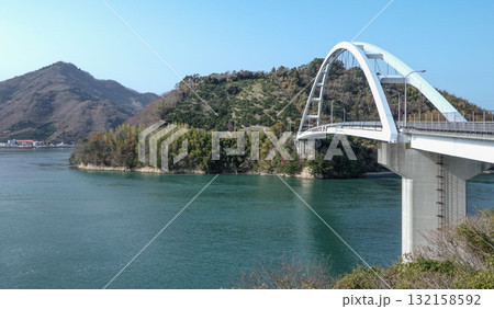 愛媛県_岡村島_岡村大橋 132158592